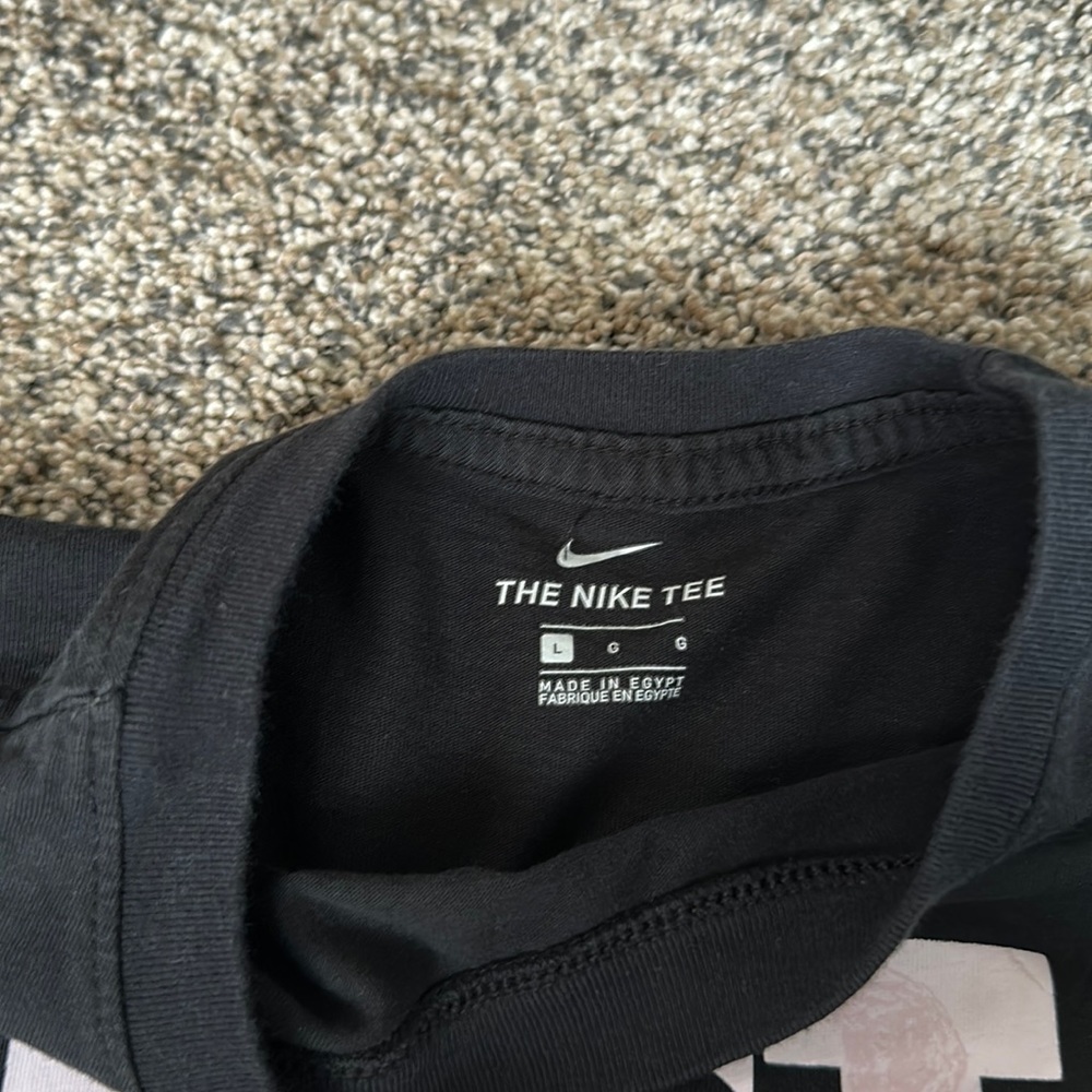 Nike T-shirt